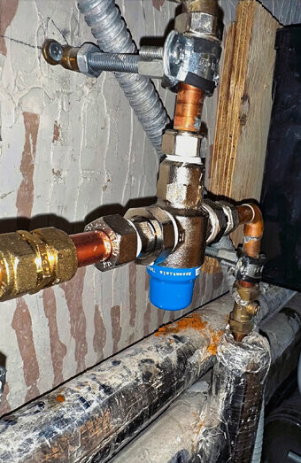 https://plumberduncraig.com.au/uploads/2025/06/emergency-plumbing-912174.jpg